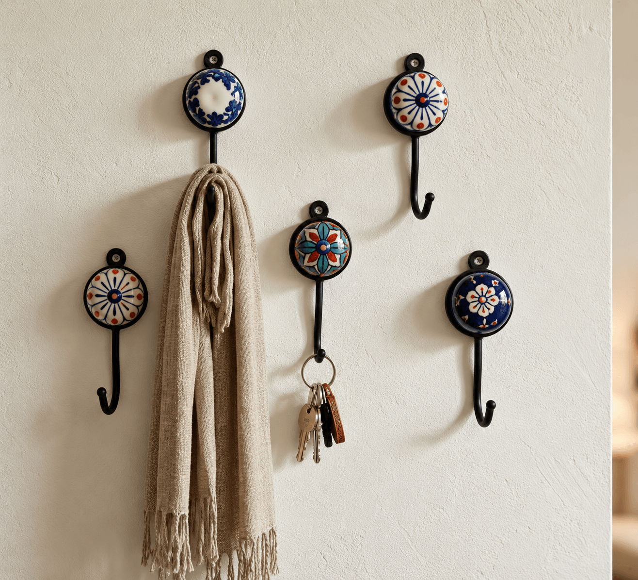 Round Iron Frame Ceramic Wall & Key Hanger – Handmade Decorative Home Organizer — XS · Multicolour